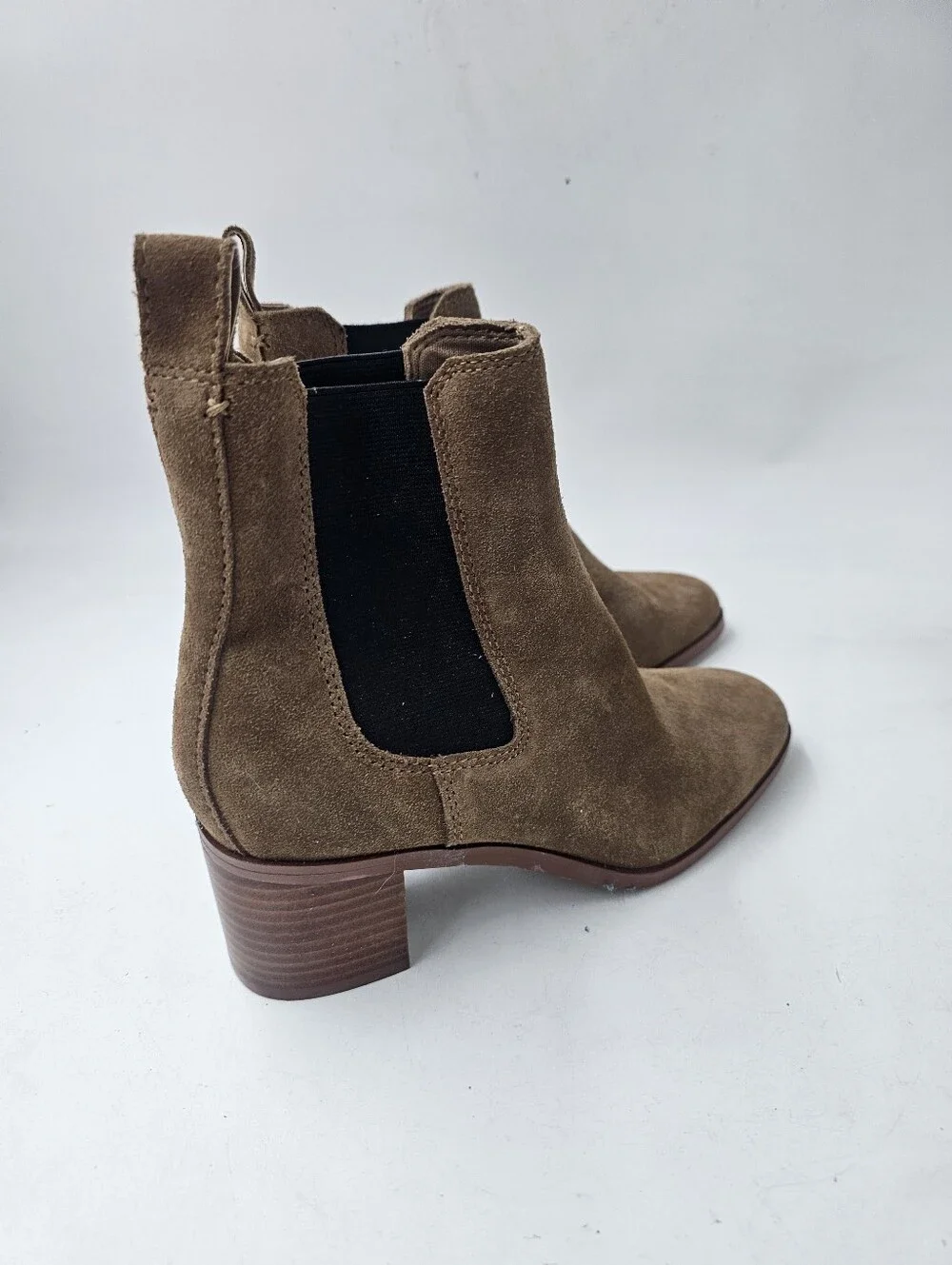 Steve Madden Rhiannon Cognac Suede Chelsea Boots Women's 6.5 NWOB Block Heel